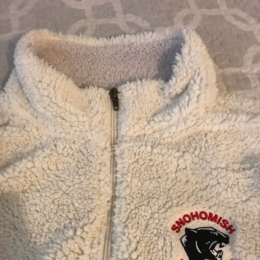 Sherpa Pullover - Picture 3 of 6